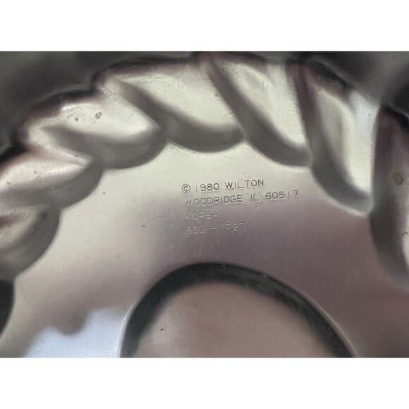 Vintage Wilton Easter Egg Basket #502-1727 Cake Pan 1980 Aluminum Spring - X - Picture 8 of 8